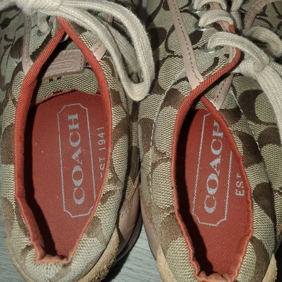 Women's coach sneakers size 7.5 - Picture 4 of 14
